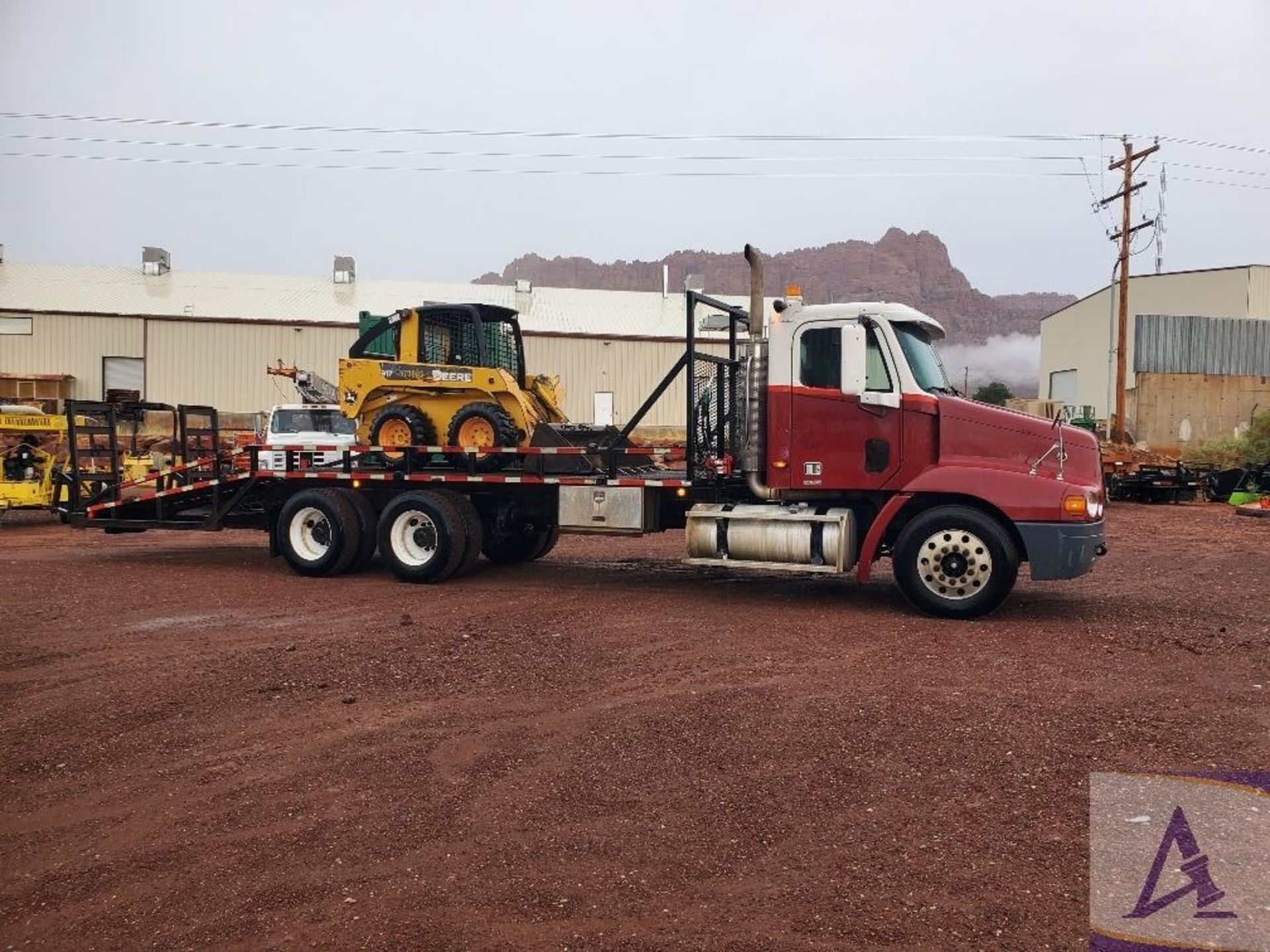 2000 Freightliner FLC112 Flatbed Equipment Transport Truck