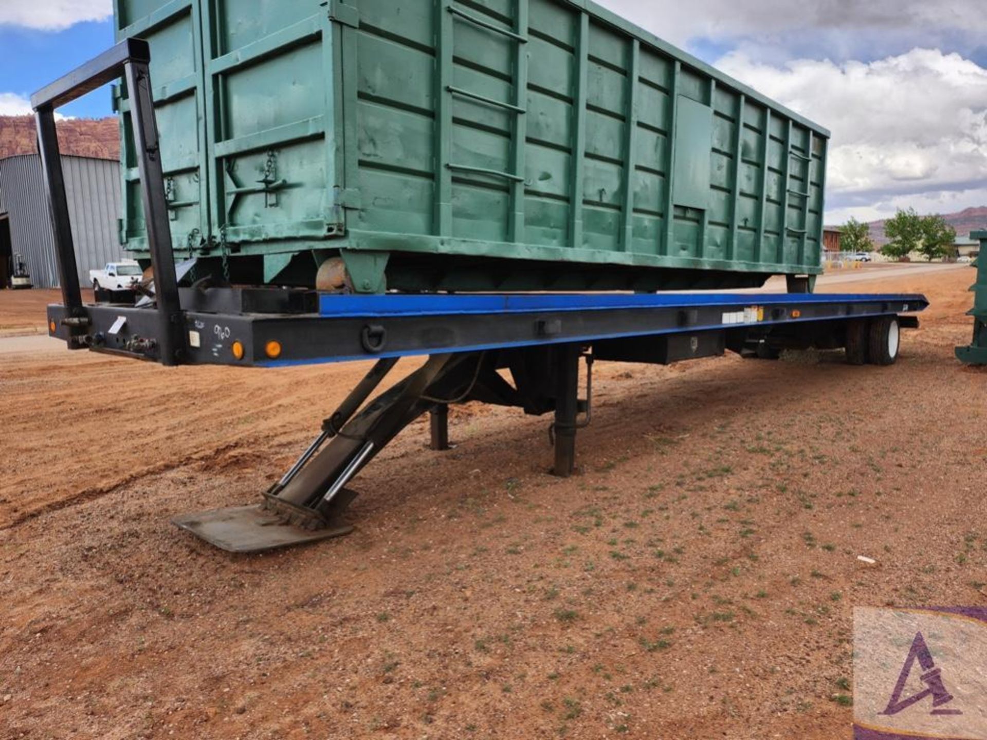 Hydraulic Container Trailer - Image 16 of 32