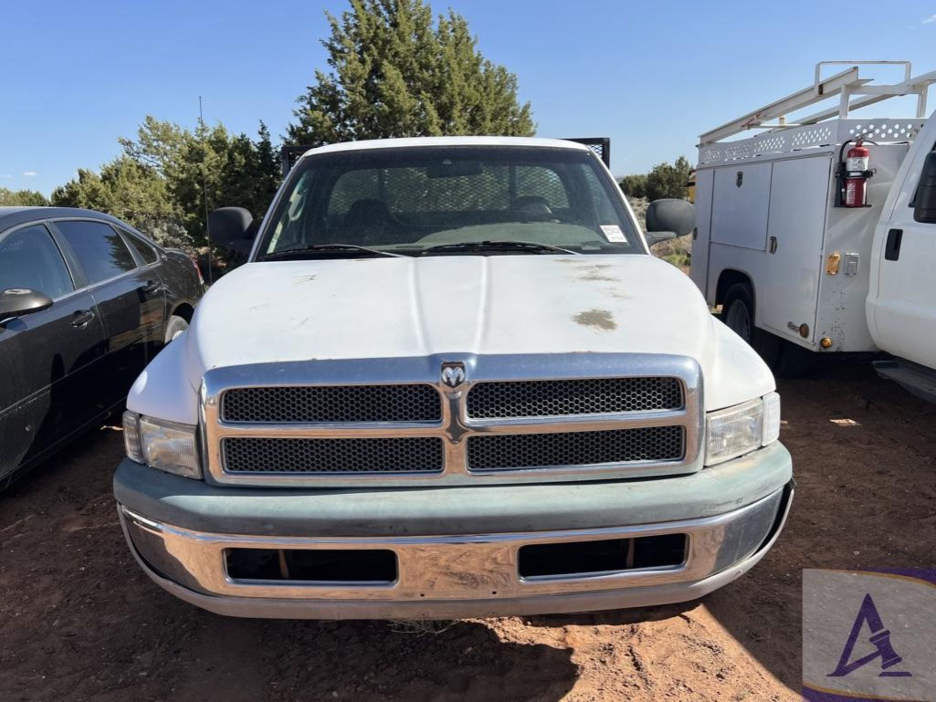 1999 Dodge Ram 2500 Flatbed Pickup - Image 9 of 32