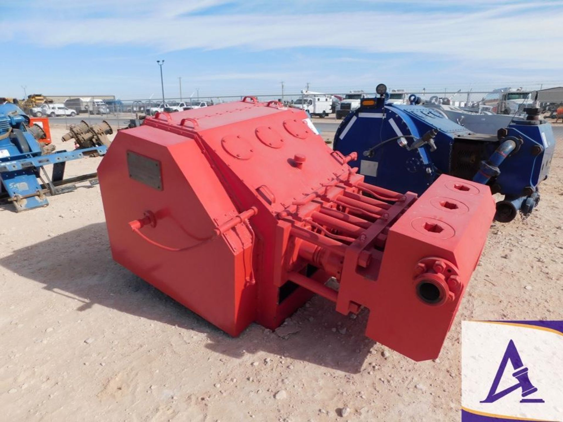 OMEGA 1300 Triplex Mud Pump