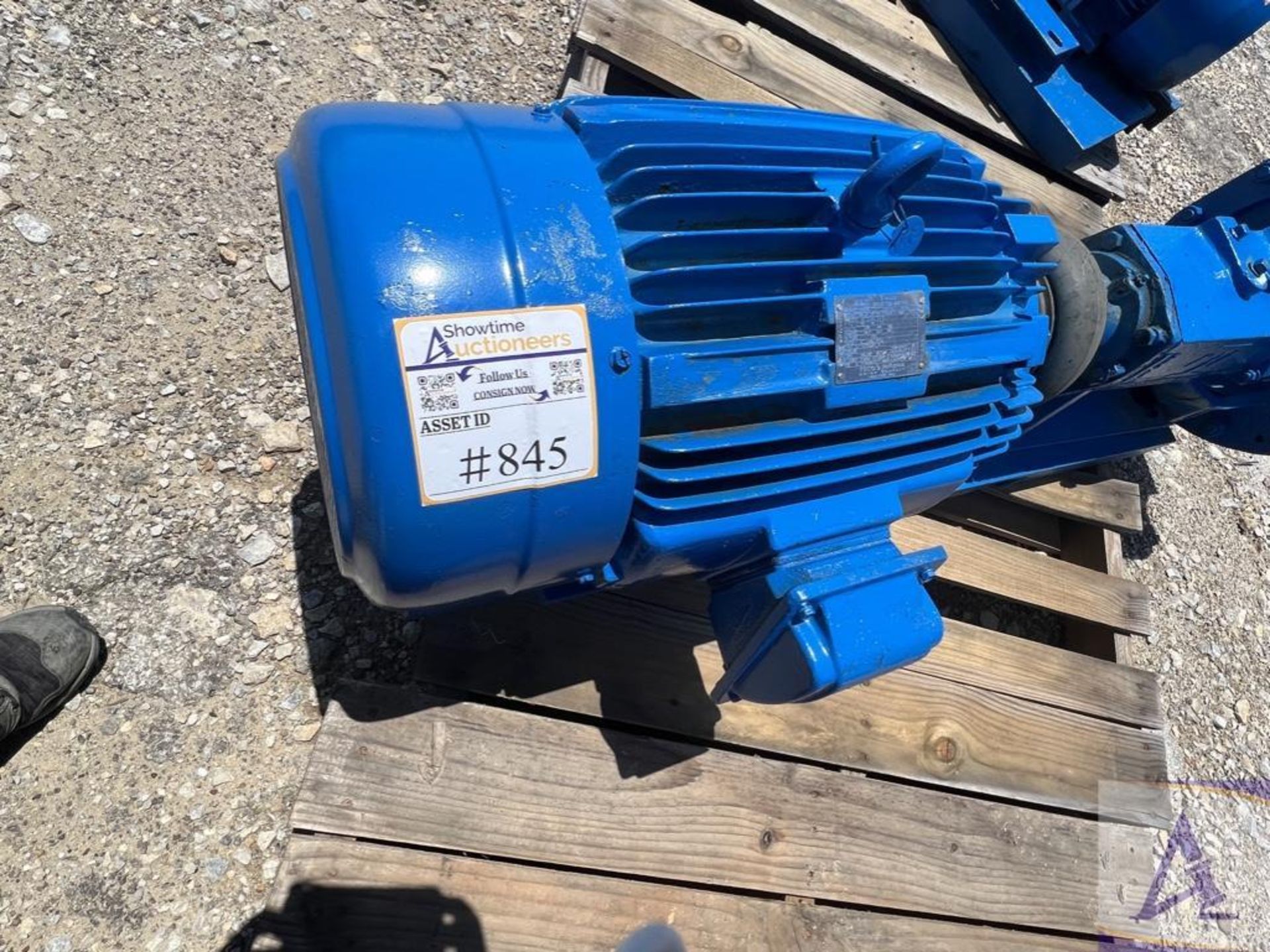 Double Life 5" x 4" x 14" Centrifugal Pump with 30HP Electric Motor - Image 8 of 10