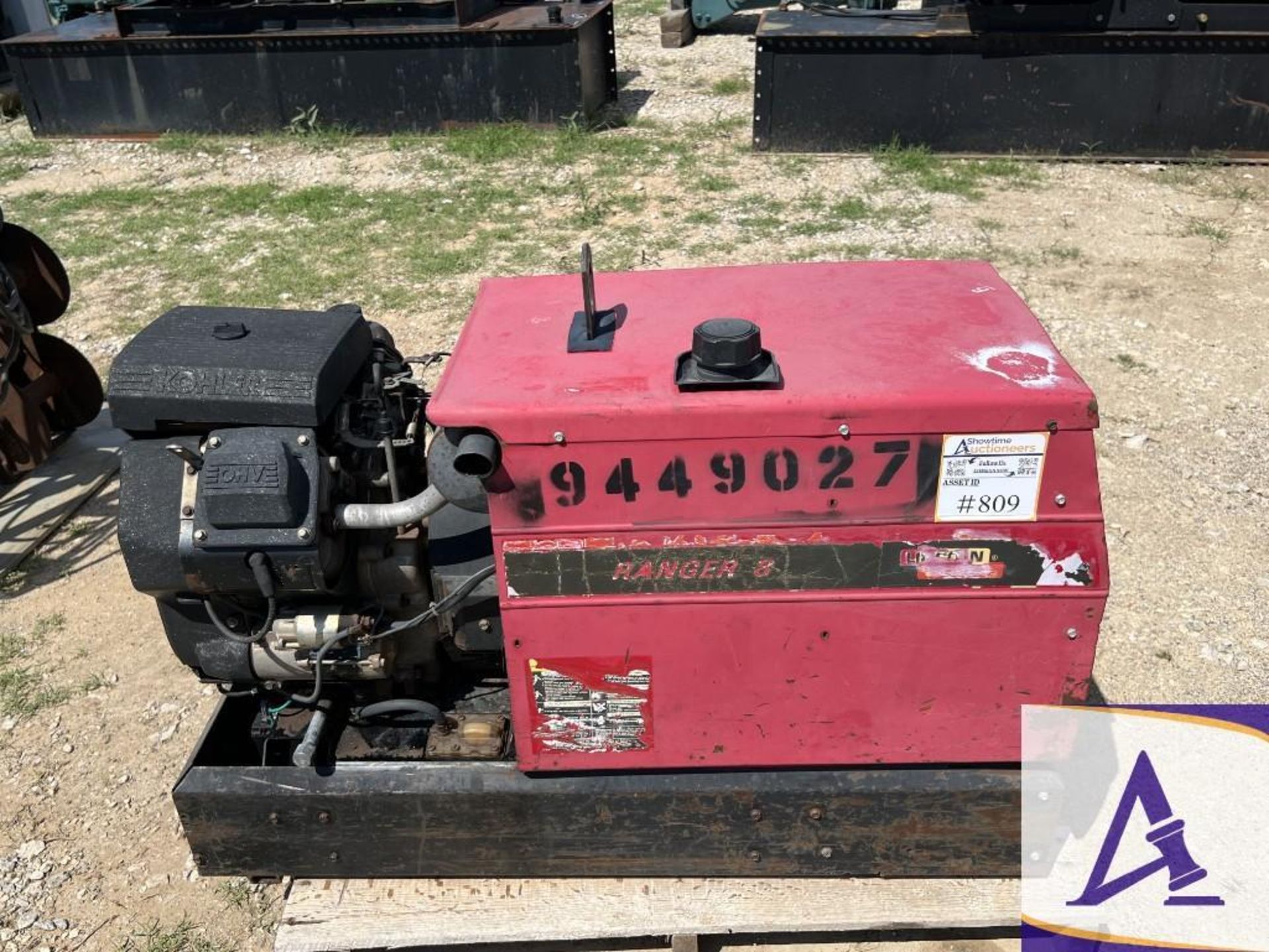 Lincoln Electric Ranger 8 AC/DC Welding Machine