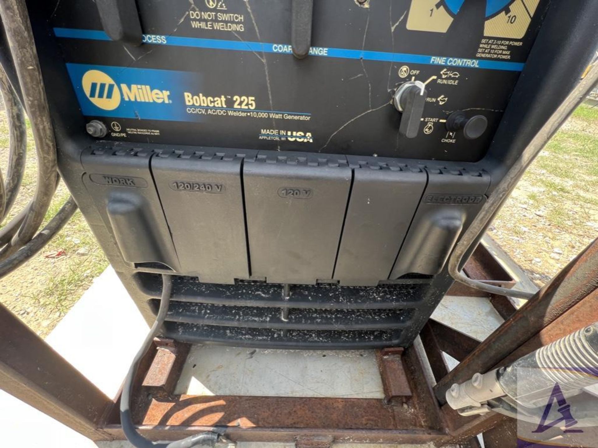 Miller Bobcat 225 AC/DC Welding Machine - Image 11 of 20