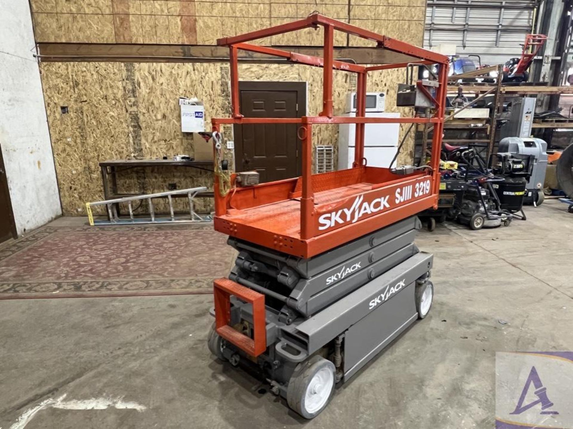 2018 Sky Jack 3219 Scissorlift - Image 10 of 32