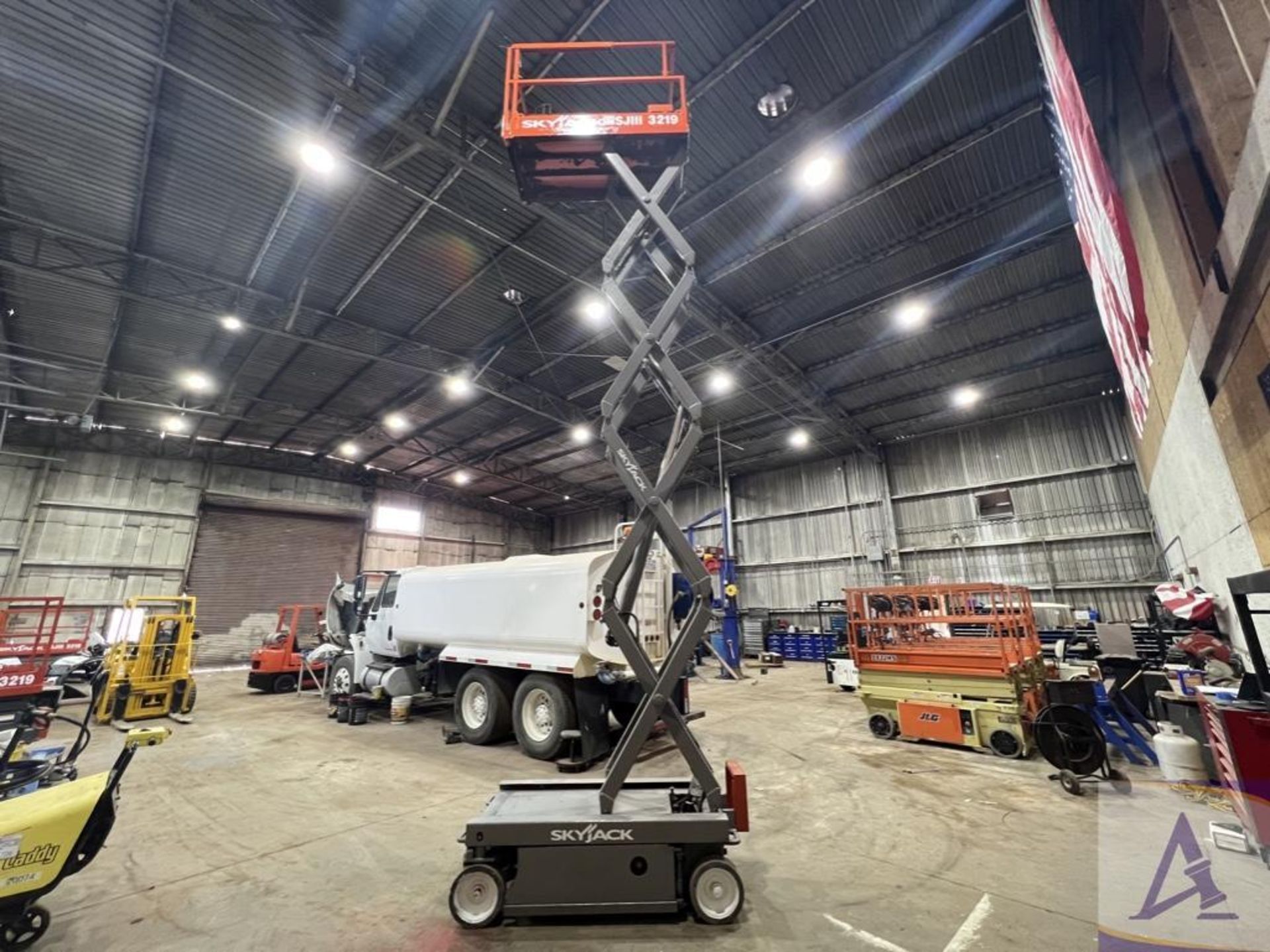 2018 Sky Jack 3219 Scissorlift - Image 26 of 32