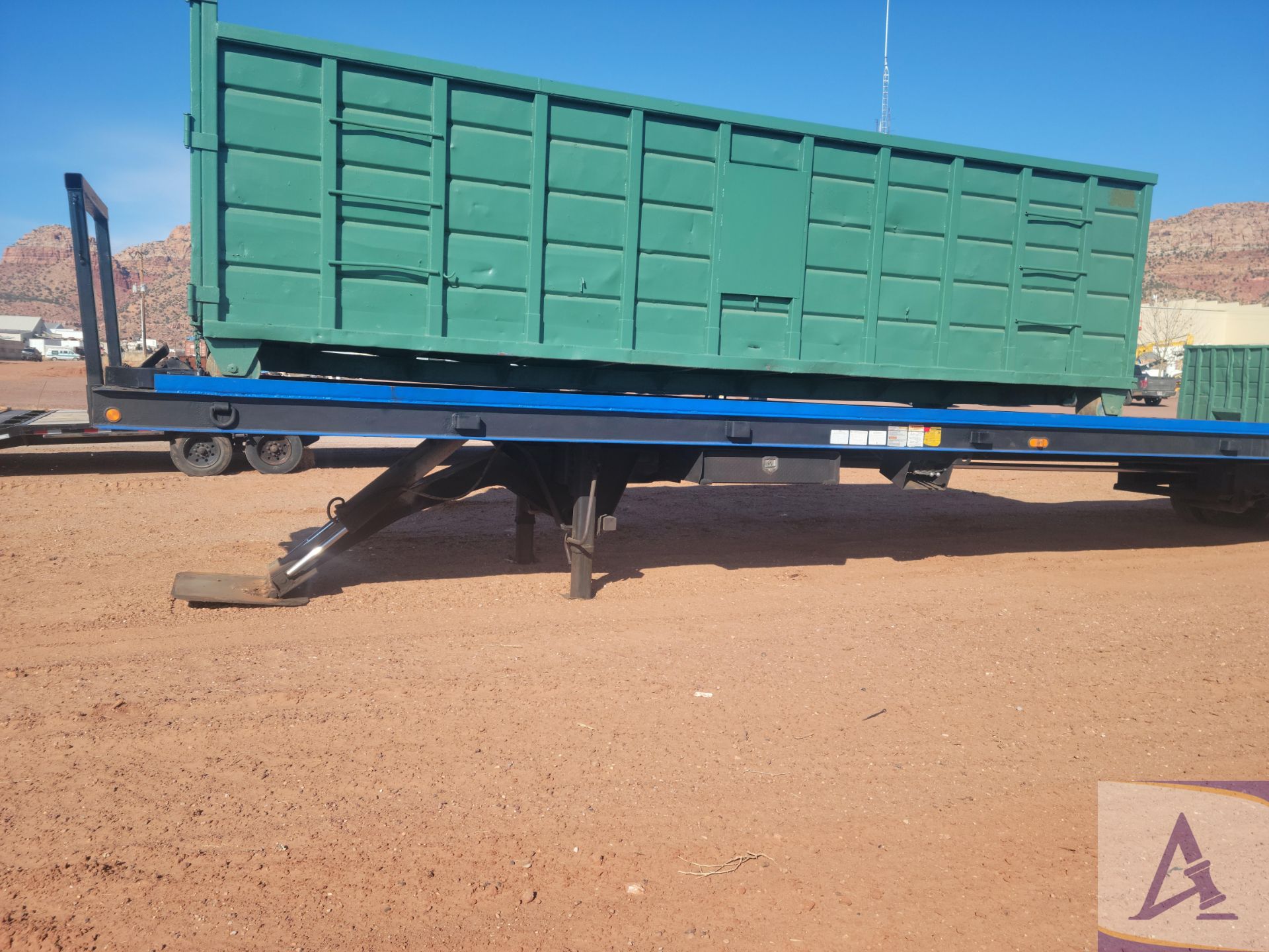 Hydraulic Container Trailer - Image 18 of 32