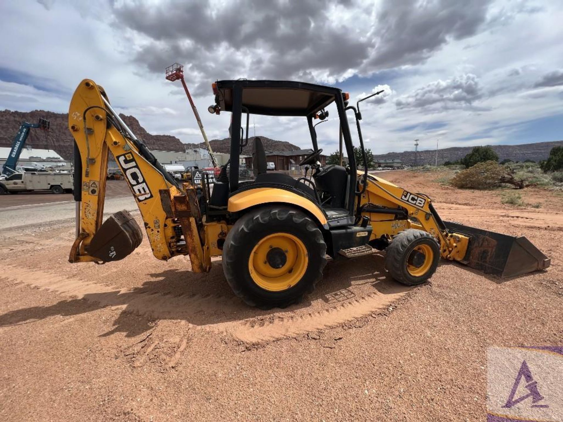 JCB MIDI CX-4 Backhoe - Image 5 of 24