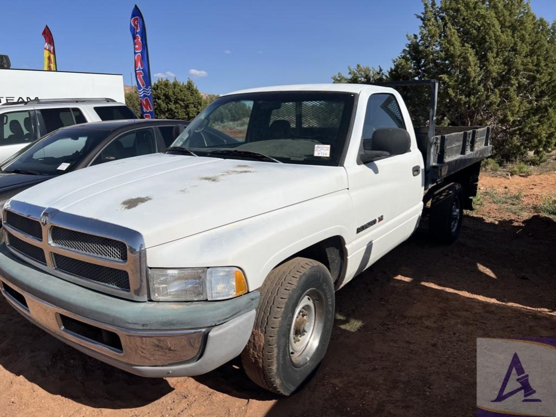 1999 Dodge Ram 2500 Flatbed Pickup - Image 2 of 32