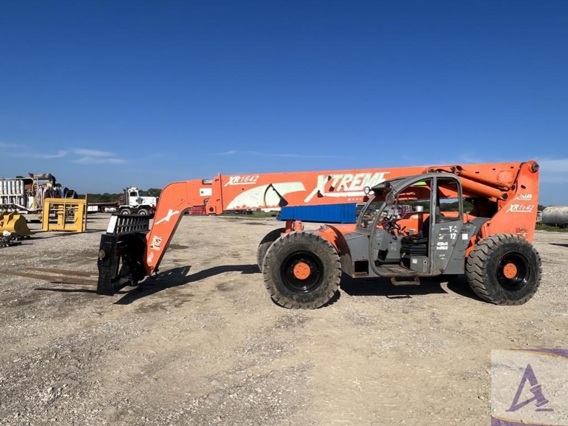 Extreme XR 1642 Telehandler, 16,000# Capacity, 42' Lift Height, OROPS - Image 2 of 50