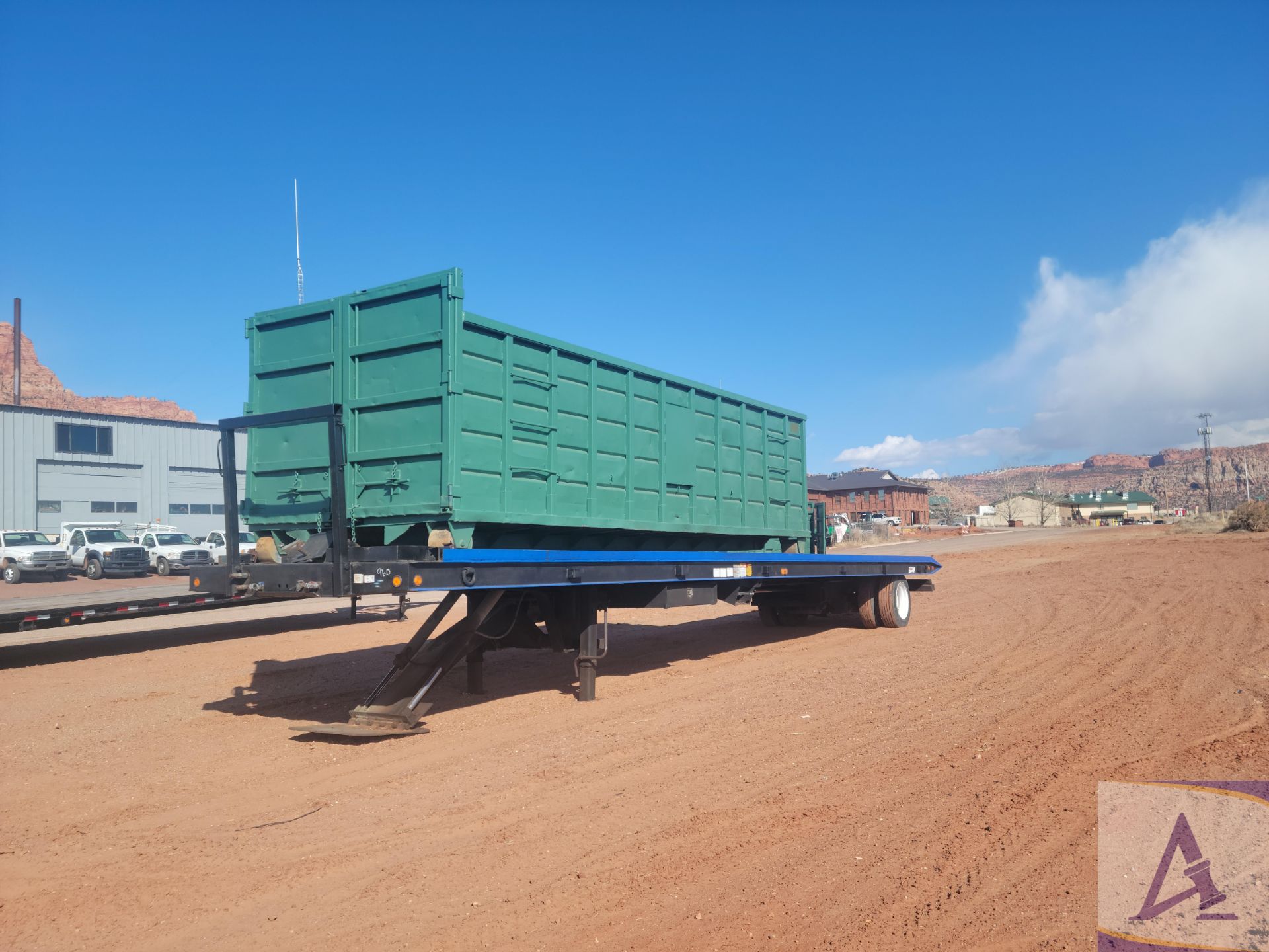 Hydraulic Container Trailer - Image 2 of 32