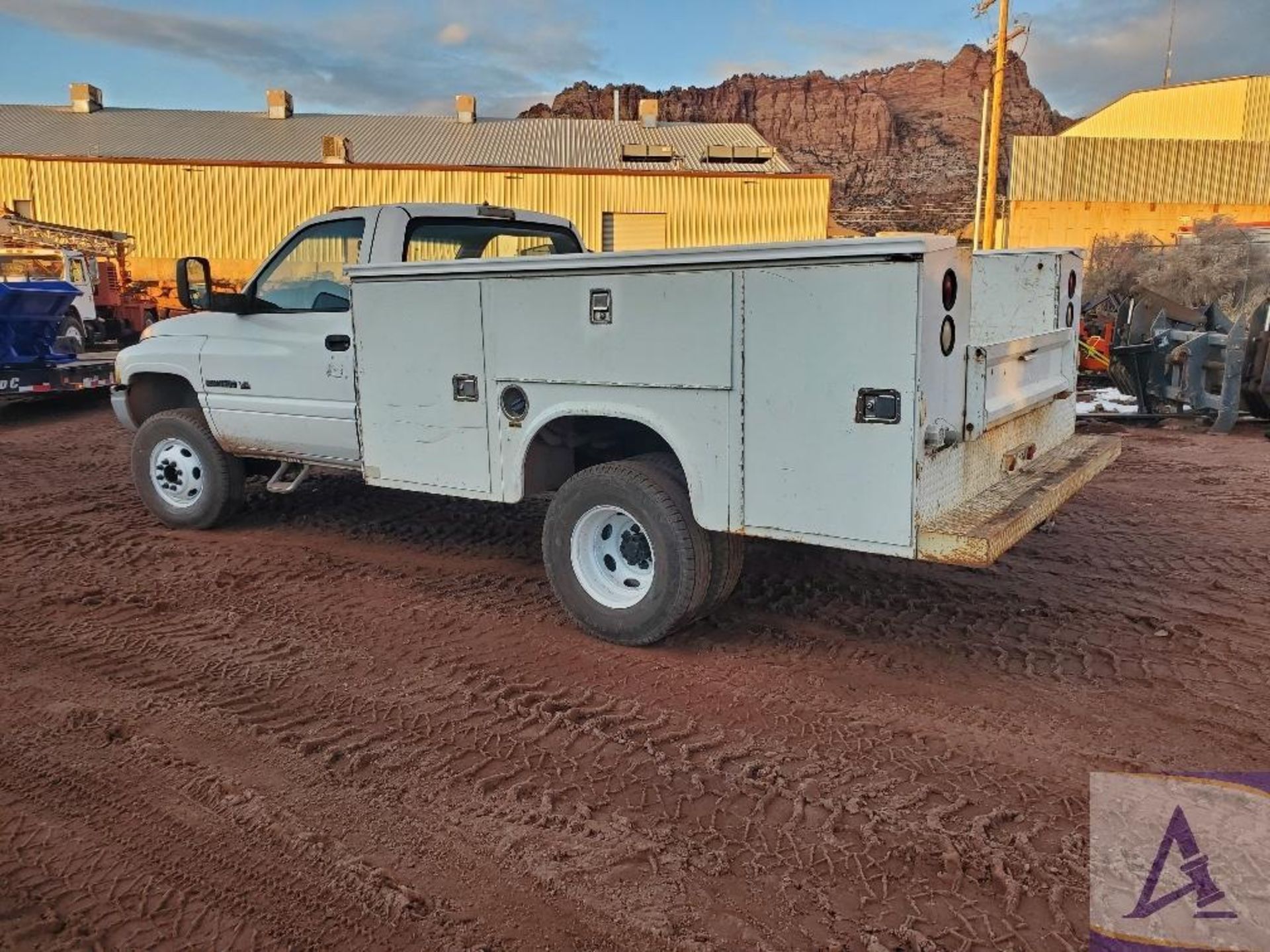 2001 Dodge Ram 3500 Mechanics Truck - Image 3 of 44