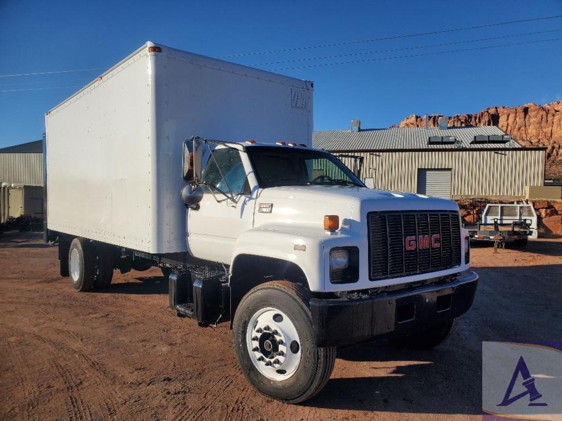 2001 GMC C7500 Box Truck - Image 7 of 44