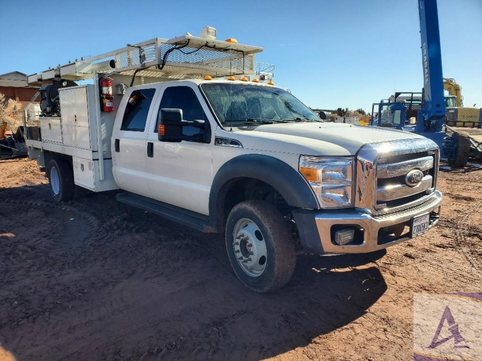 2011 Ford F-550 4x4 Crew Cab Pickup w/ Remote Start, Honda Generator, V10 Gas Engine - Image 6 of 46