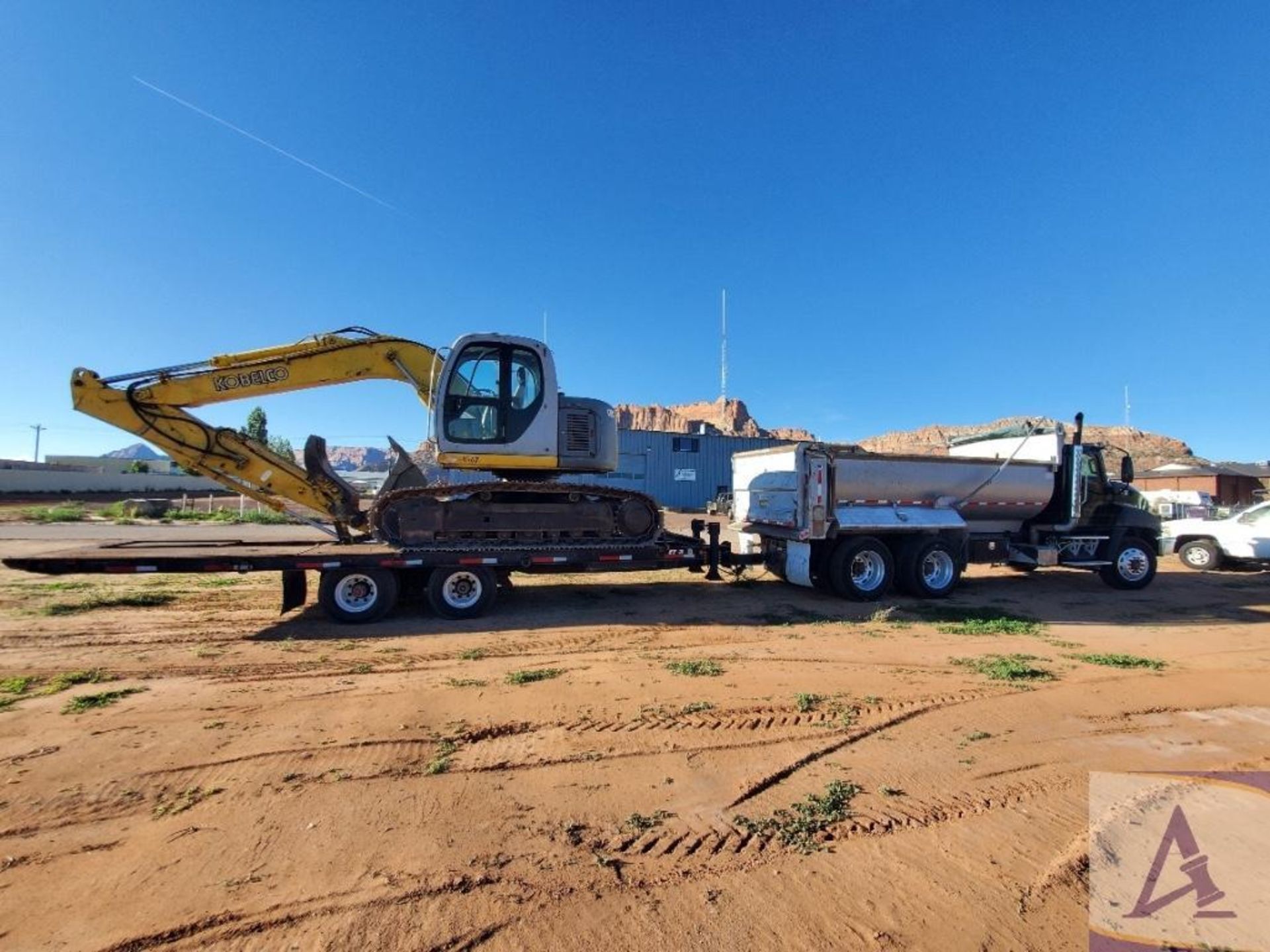 2000 Kobelco SK135SRL Excavator - Image 35 of 44