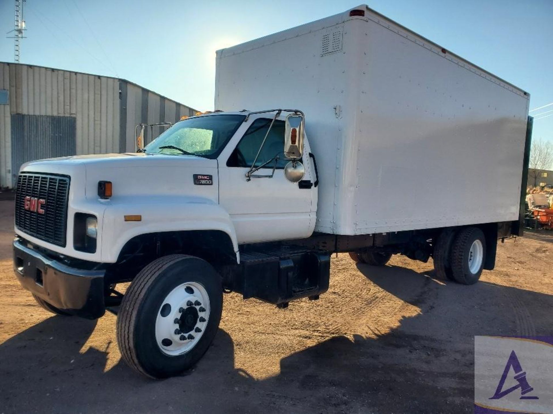 2001 GMC C7500 Box Truck - Image 5 of 44