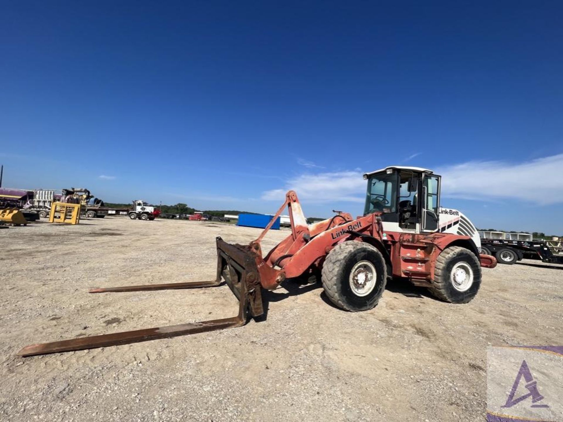 Link-Belt L130 Articulating Wheel Loader, Forks, EROPS - Clean Machine! - Image 2 of 23