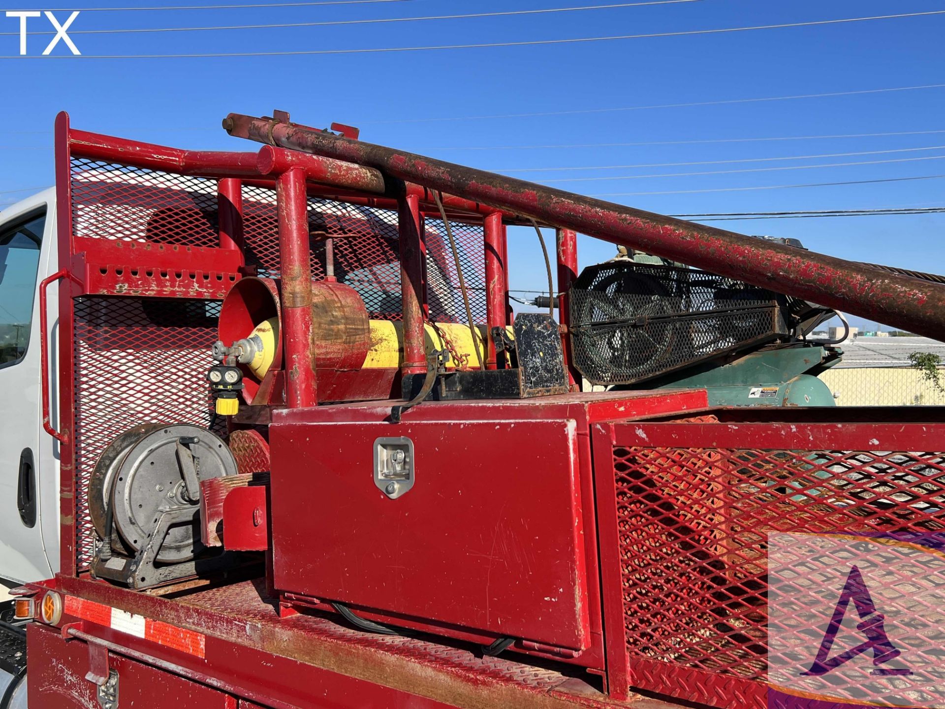 2019 International MV607 Roustabout Truck, Cummins B6.7L Diesel Engine, Eaton Fuller 6-Spd Trans, Ch - Image 8 of 25