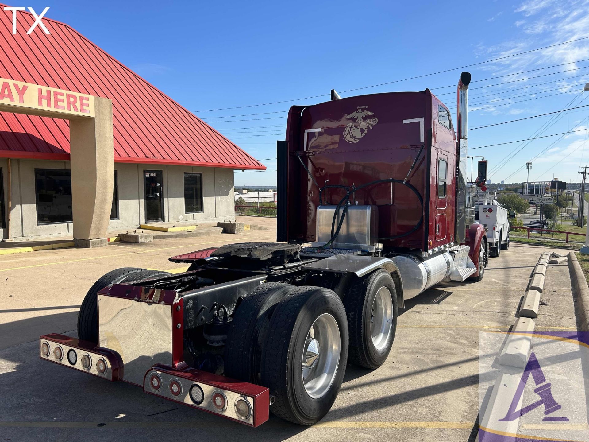 2016 Kenworth W900 Truck Tractor with Sleeper,Wet Kit - Image 7 of 25