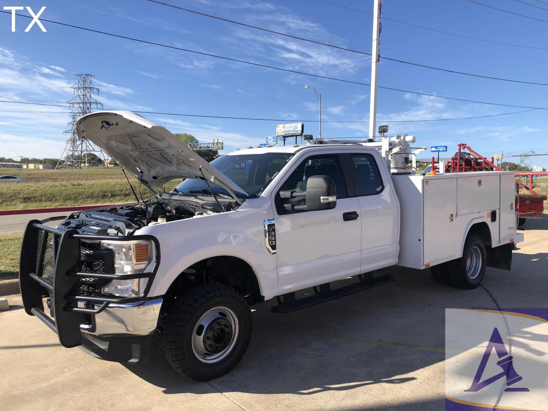 Ford F350 XL Extended Cab Pickup !ONLY 113,450 MILES! - Image 3 of 17