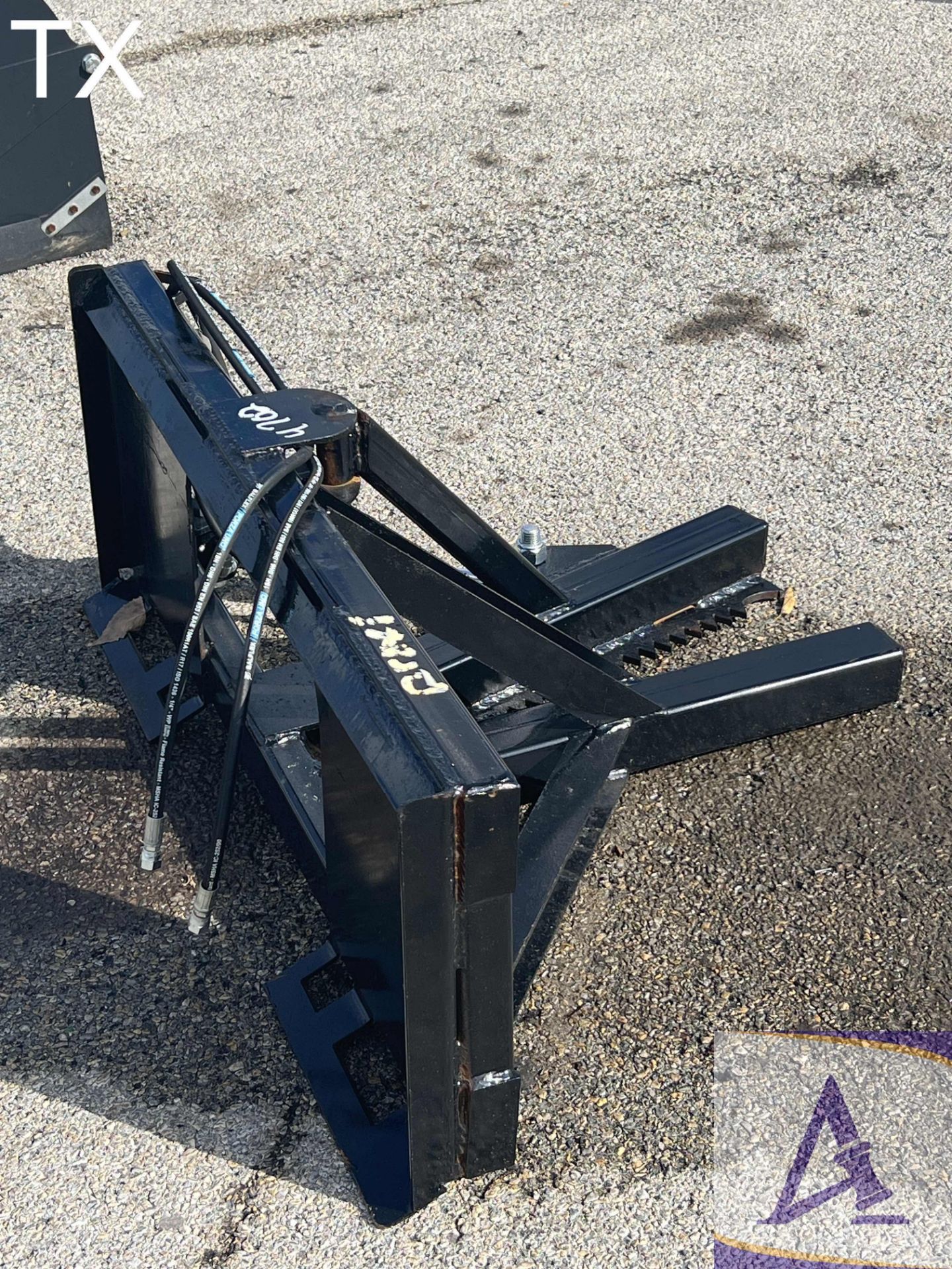 Post Puller Skid Steer Attachment NEW - Image 2 of 3