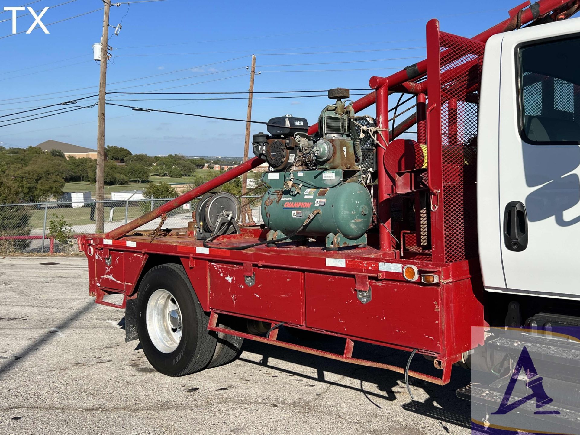 2019 International MV607 Roustabout Truck, Cummins B6.7L Diesel Engine, Eaton Fuller 6-Spd Trans, Ch - Image 5 of 25