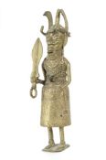Goldfarbene Figur im Stil der Benin