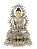 Großer sitzender Buddha Shakyamuni