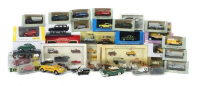 35 Modellautos & 4 Wiking-Sets