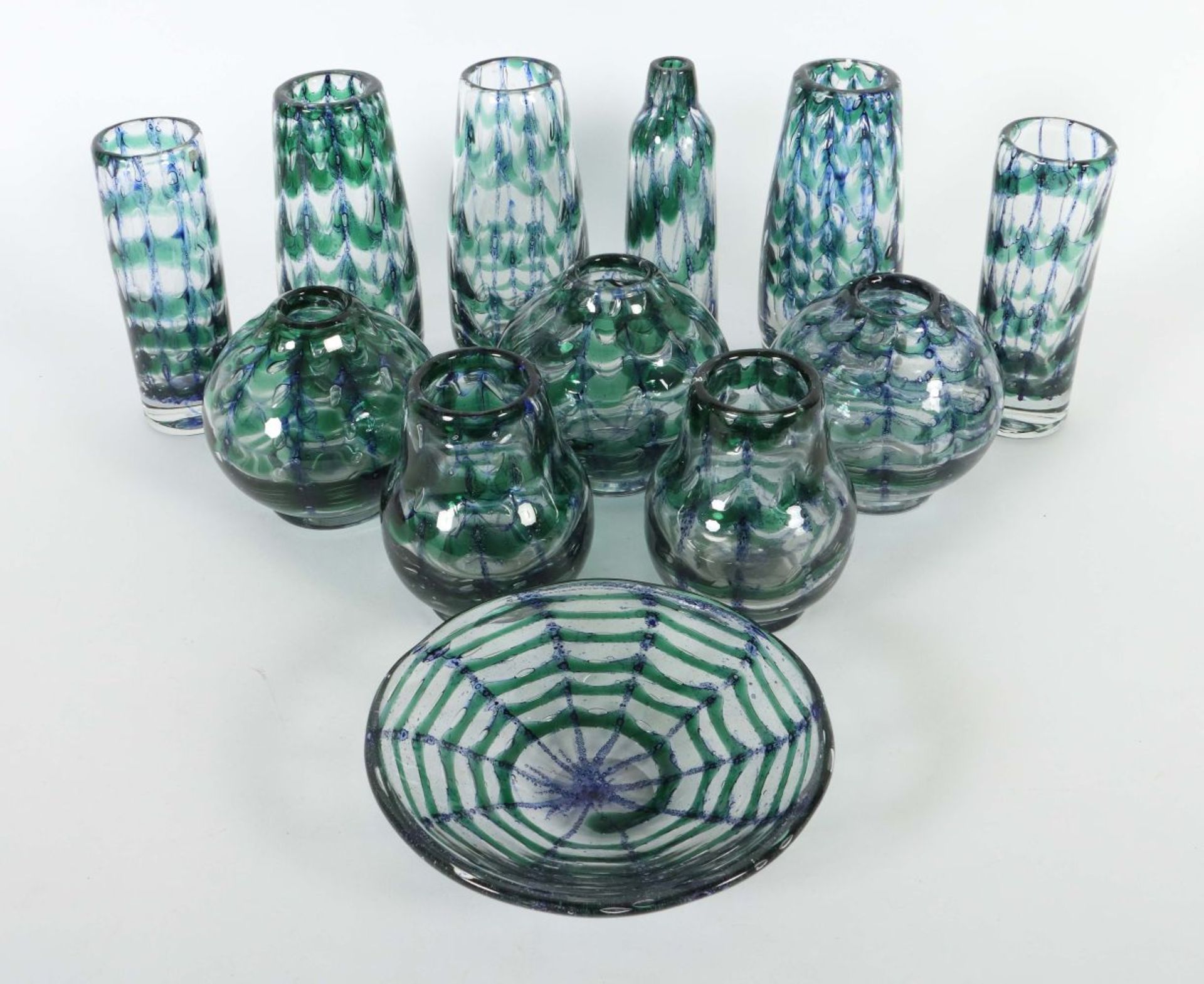 Konvolut von 11 Vasen und einer Schale - Image 2 of 2