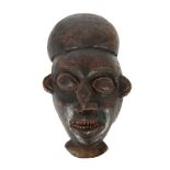 Maske der Bamileke Kamerun, Holz