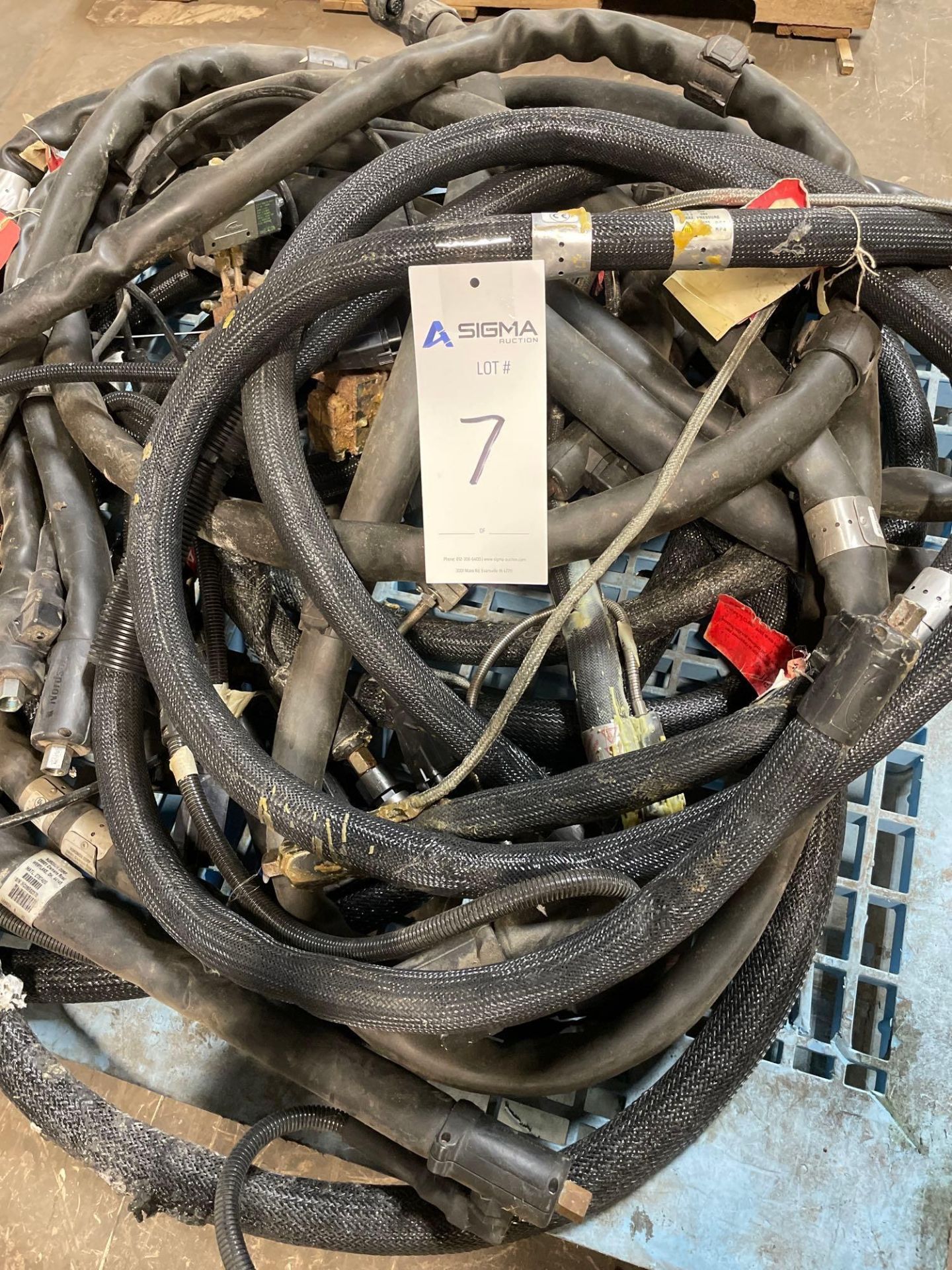 Pallet of hoses - Image 6 of 6