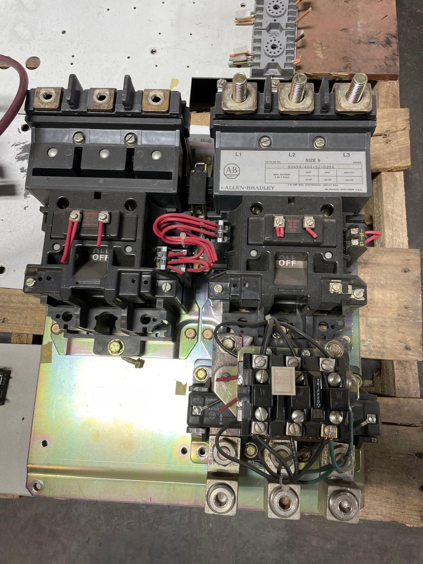 Pallet of electronics - Image 2 of 10