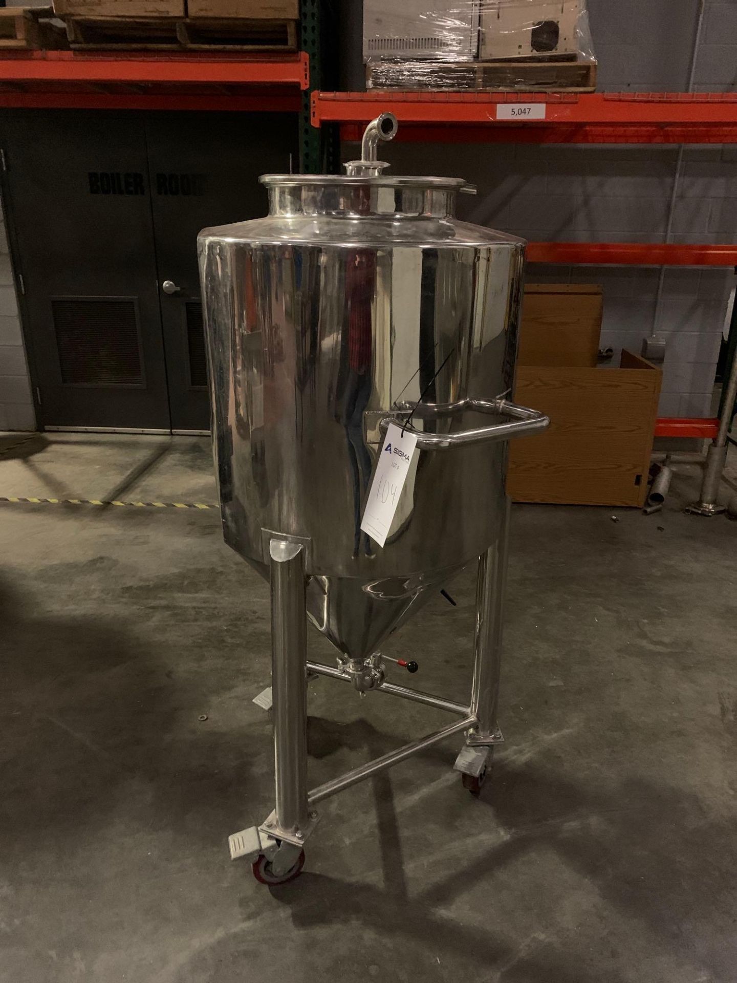 Fermentation Vessel - Image 2 of 7