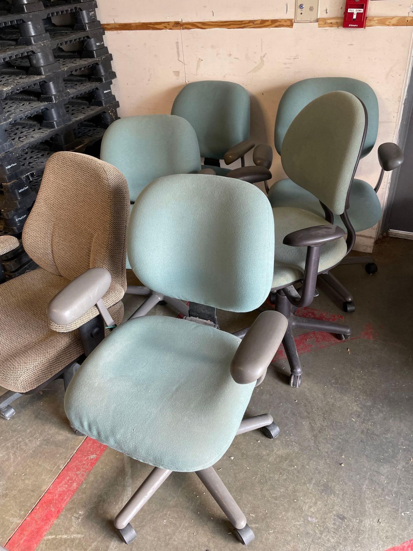 Office Chairs - Image 2 of 3