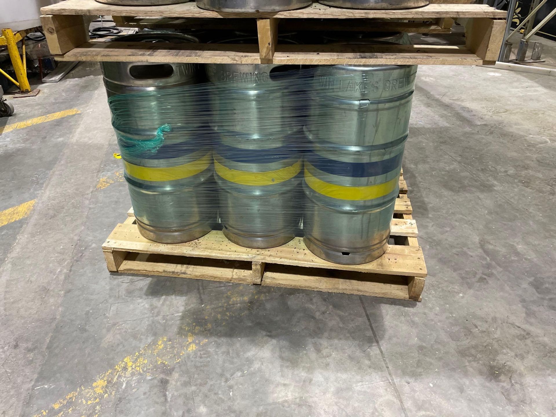 Pony Kegs 1/4 Barrel (12) - Image 2 of 2