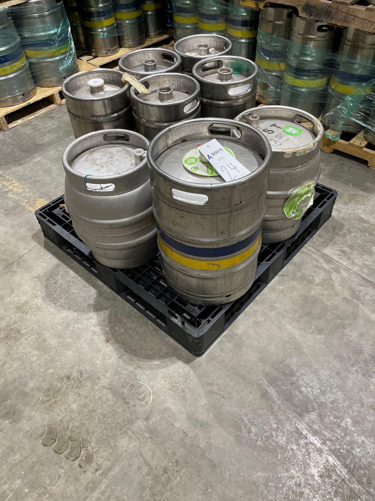 Kegs Various Sizes (8)