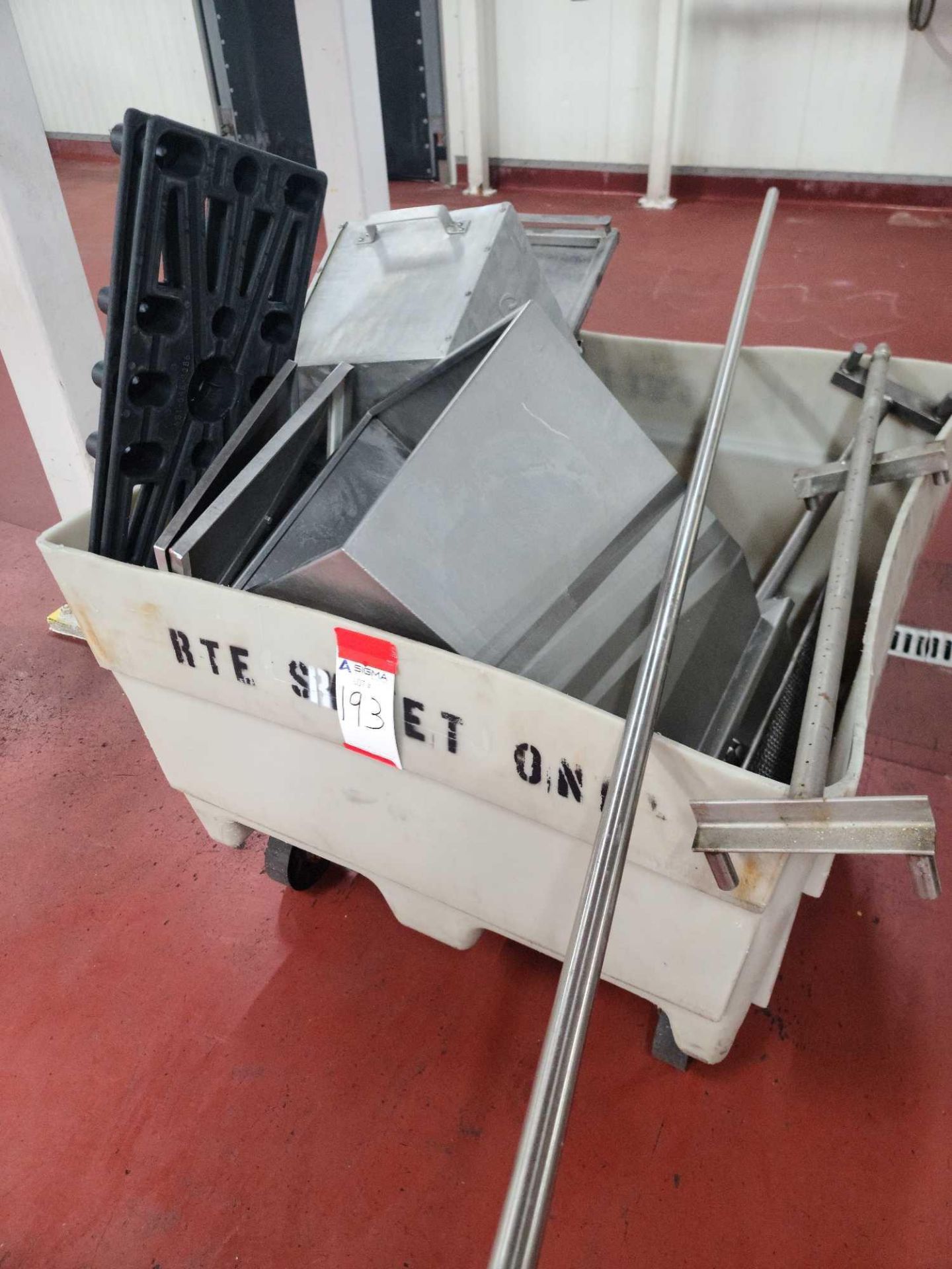 Plastic Tote with Various Stainless Steel Change Parts