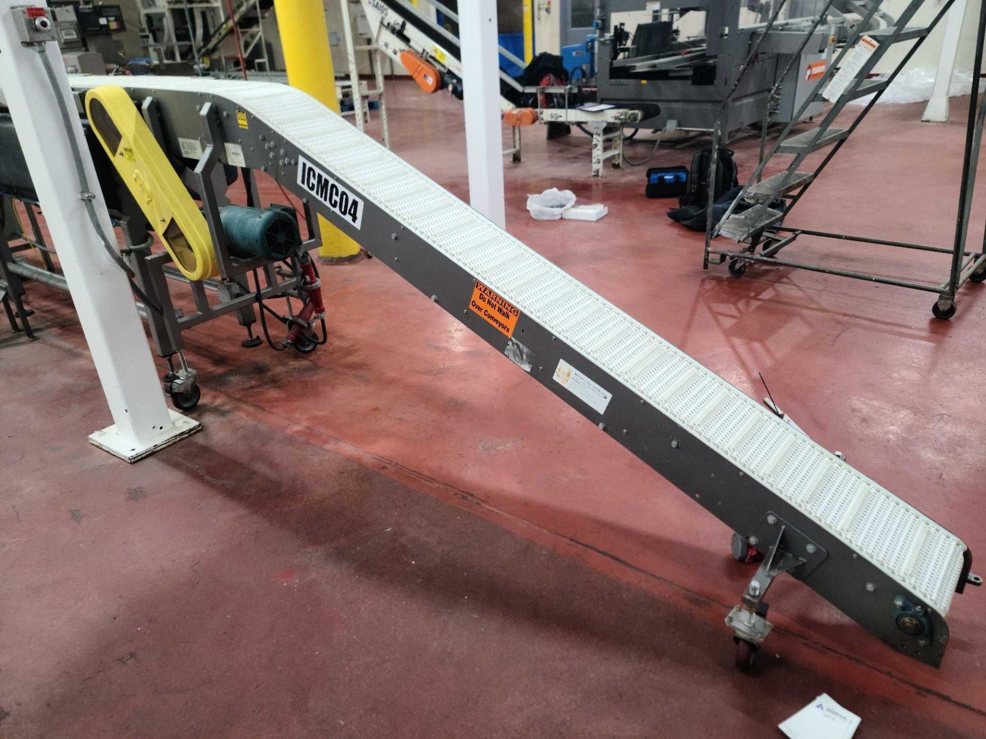 Multi-Conveyor 128"L x 10"W Plastic Mat-Top Incline Conveyor - Image 2 of 6