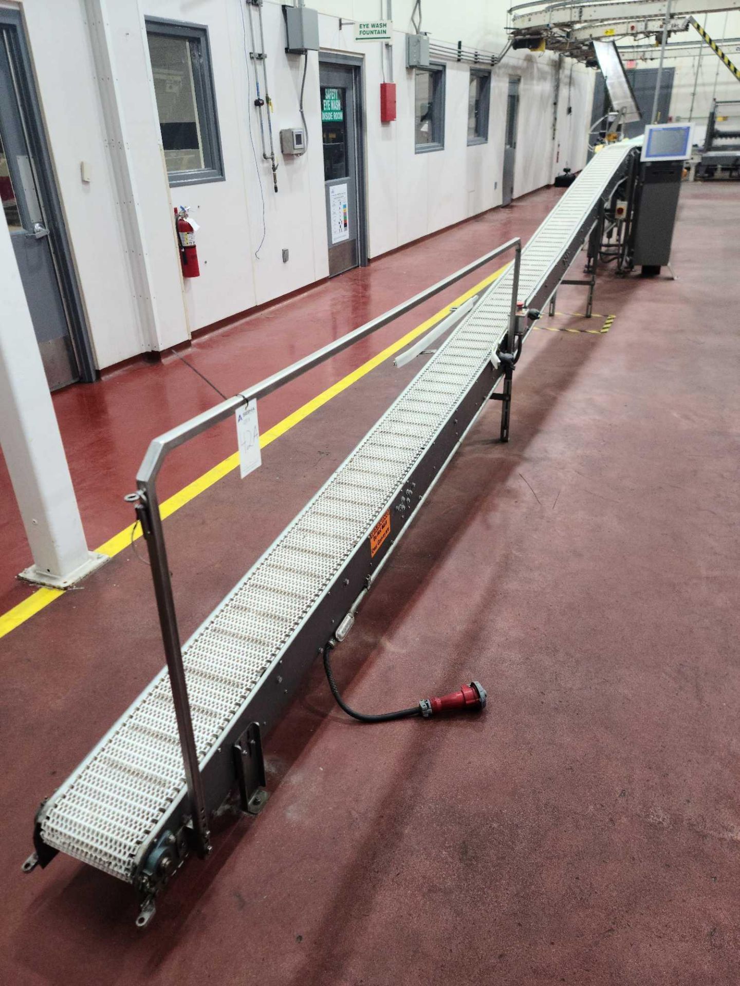 Multi-Conveyor 27.5' Plastic Mat-Top Incline Conveyor - Image 3 of 6