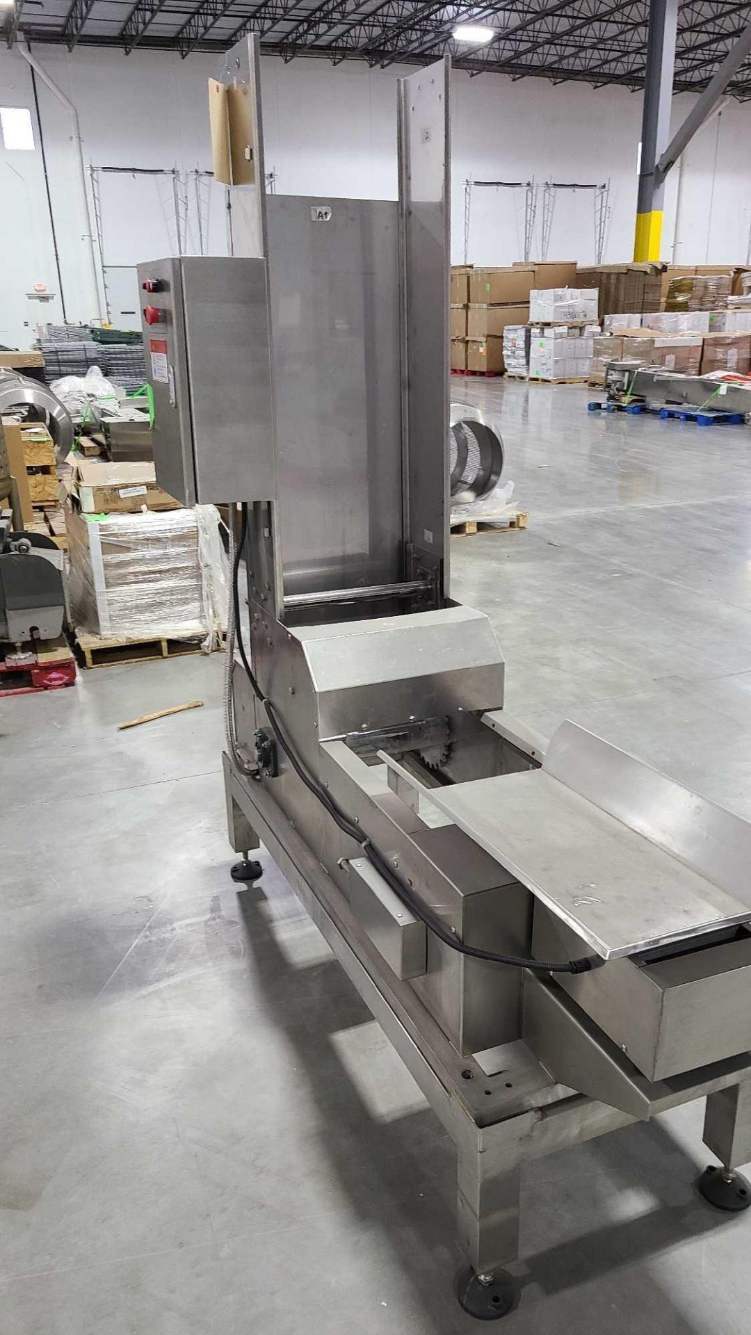 Stainless Steel Elevator with Friction Feeder - Image 2 of 3