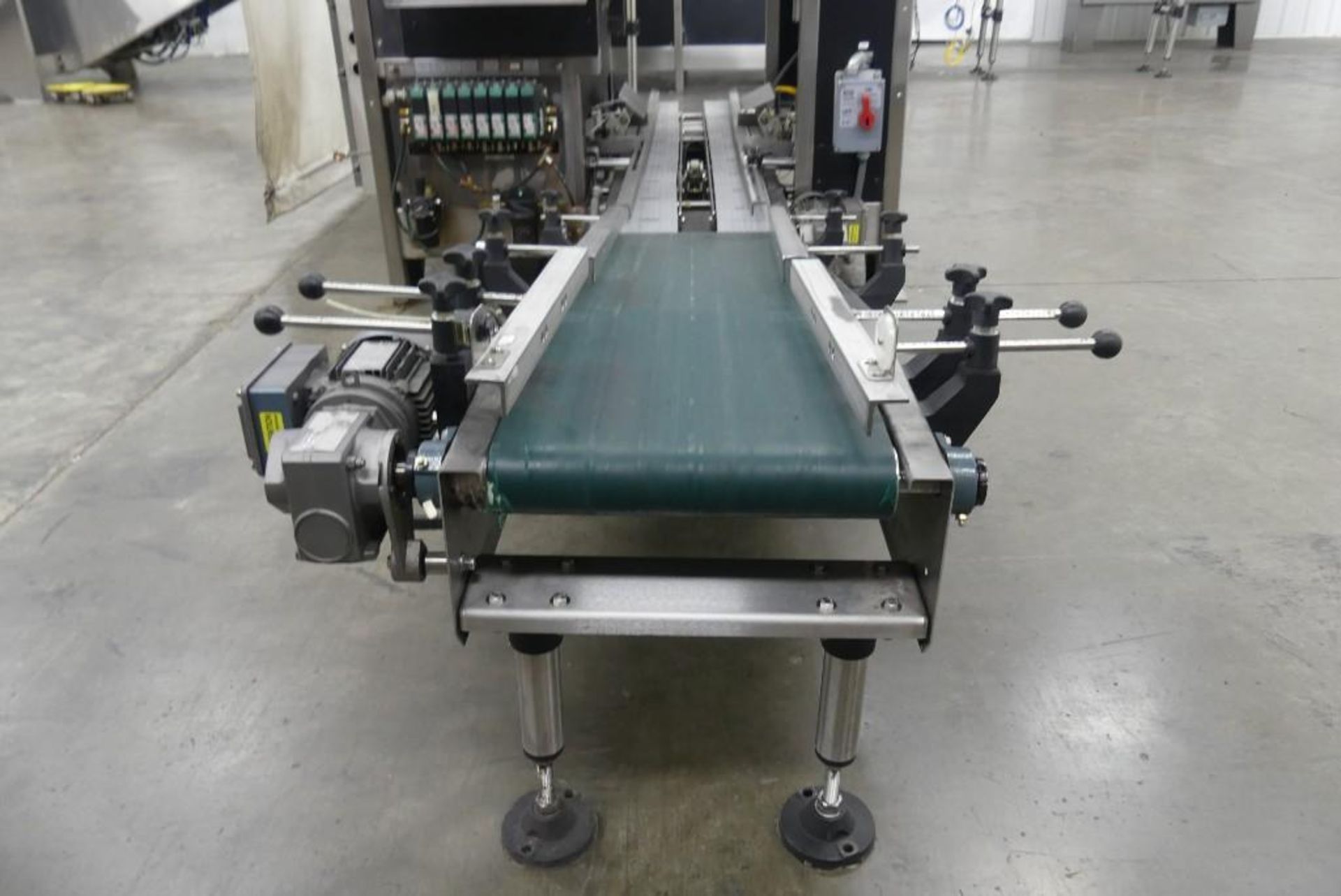 Fallas R400 Robotic Case Packer with Uppender - Image 11 of 45
