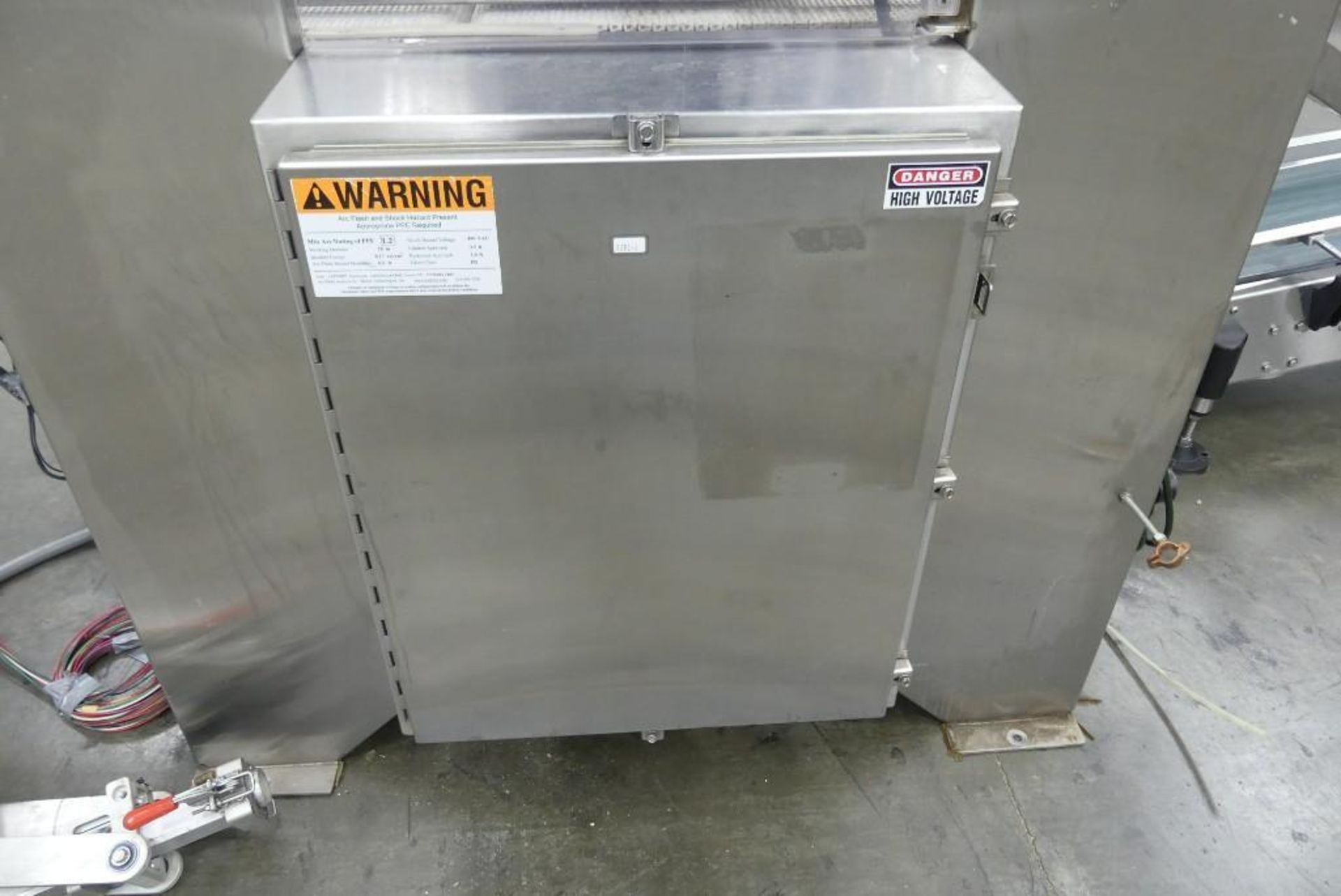Fallas R400 Robotic Case Packer with Uppender - Image 15 of 45