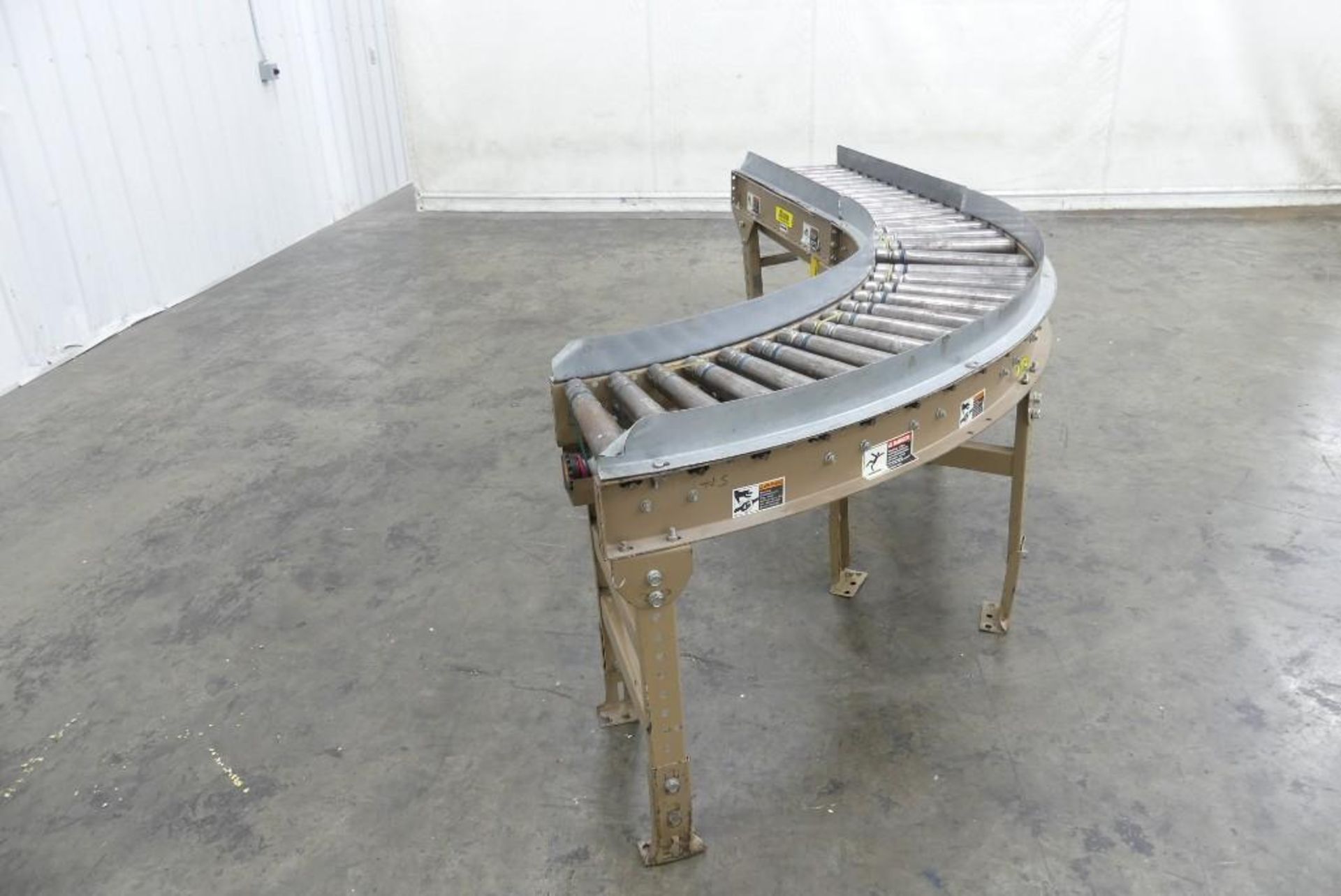 90 Degree Turn Lineshaft Roller Conveyor 15" Wide - Image 3 of 9