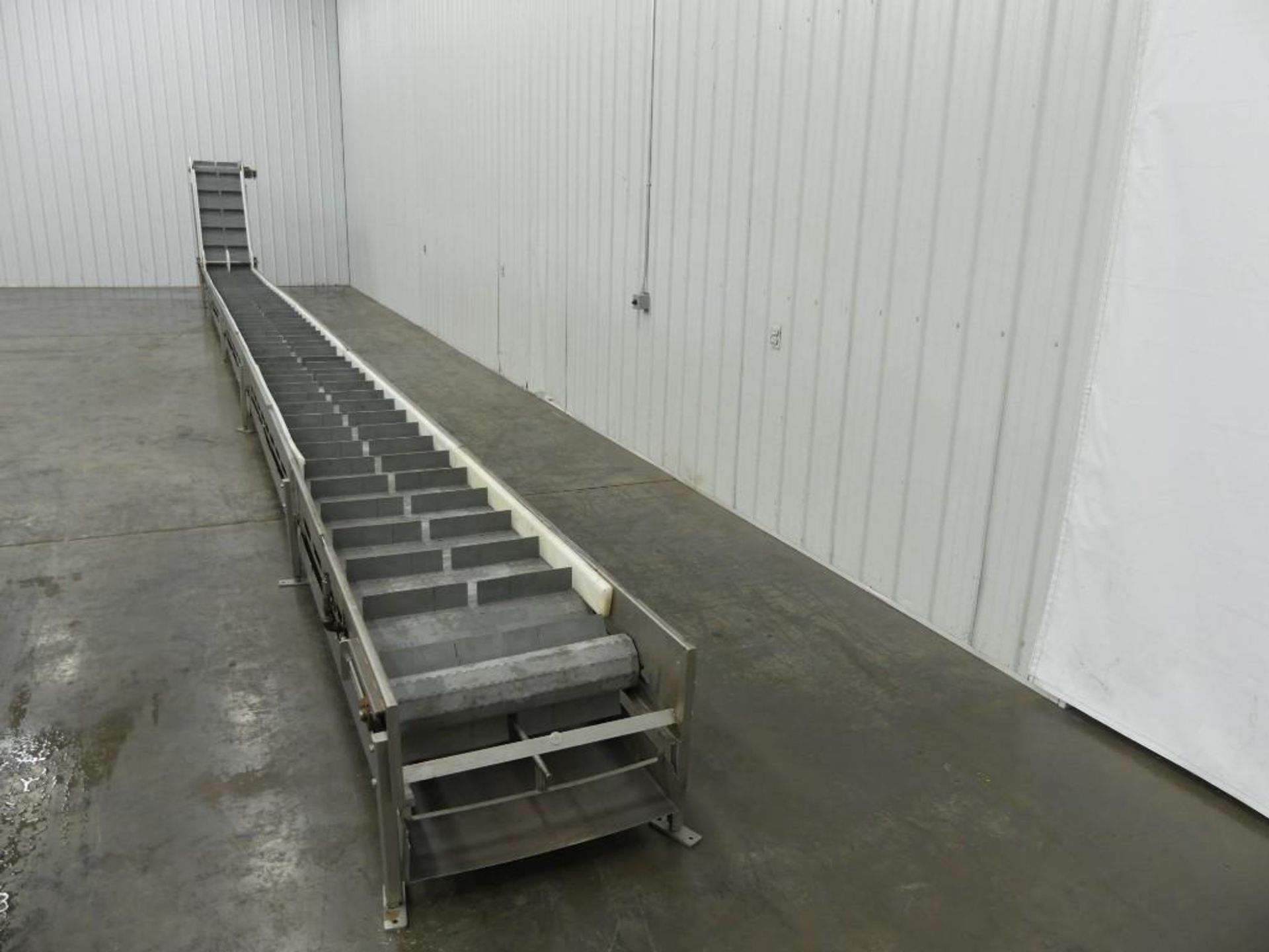 25" Wide x 45 feet Long Cleated Incline Conveyor - Image 4 of 11