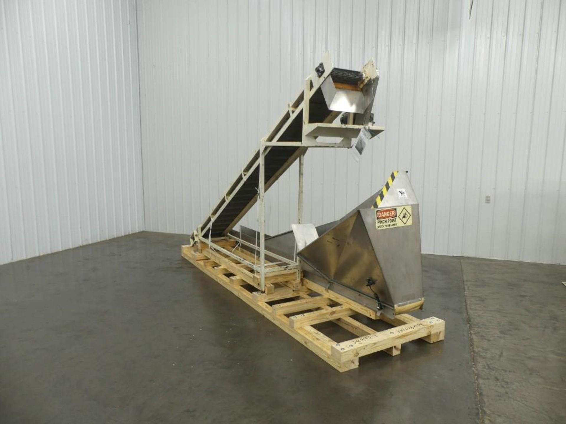 Cleated Incline Conveyor with Hopper 16" Wide - Image 12 of 12