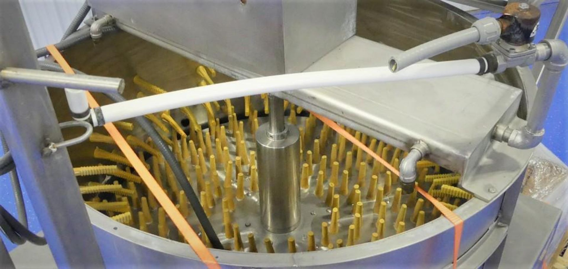 Semi-Automatic Chicken Plucking Machine - Image 4 of 7