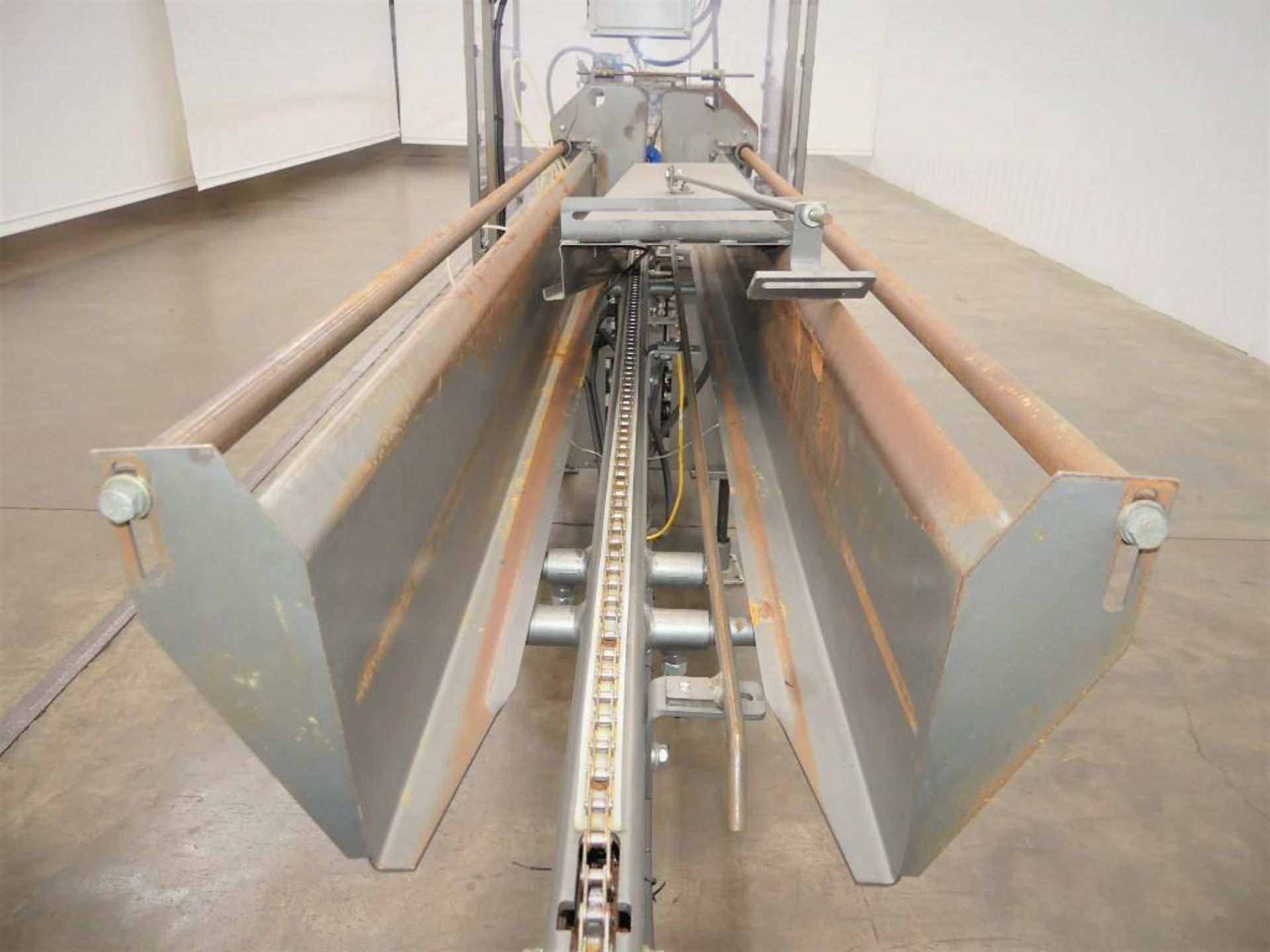 Pearson BE60 6-Pack Beverage Carrier Erector with Twin Lane Conveyor - Image 7 of 21