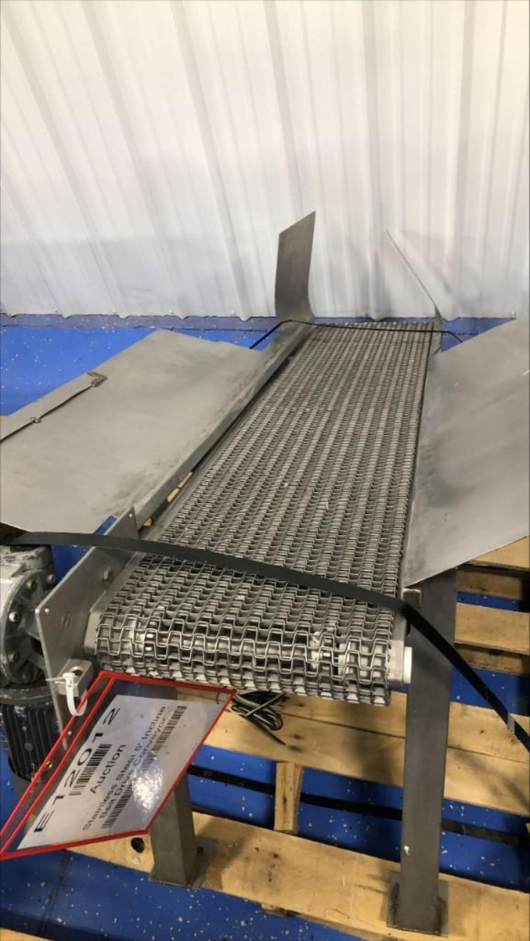 Stainless Steel 5' Incline Belt Drive Conveyor - Image 5 of 5