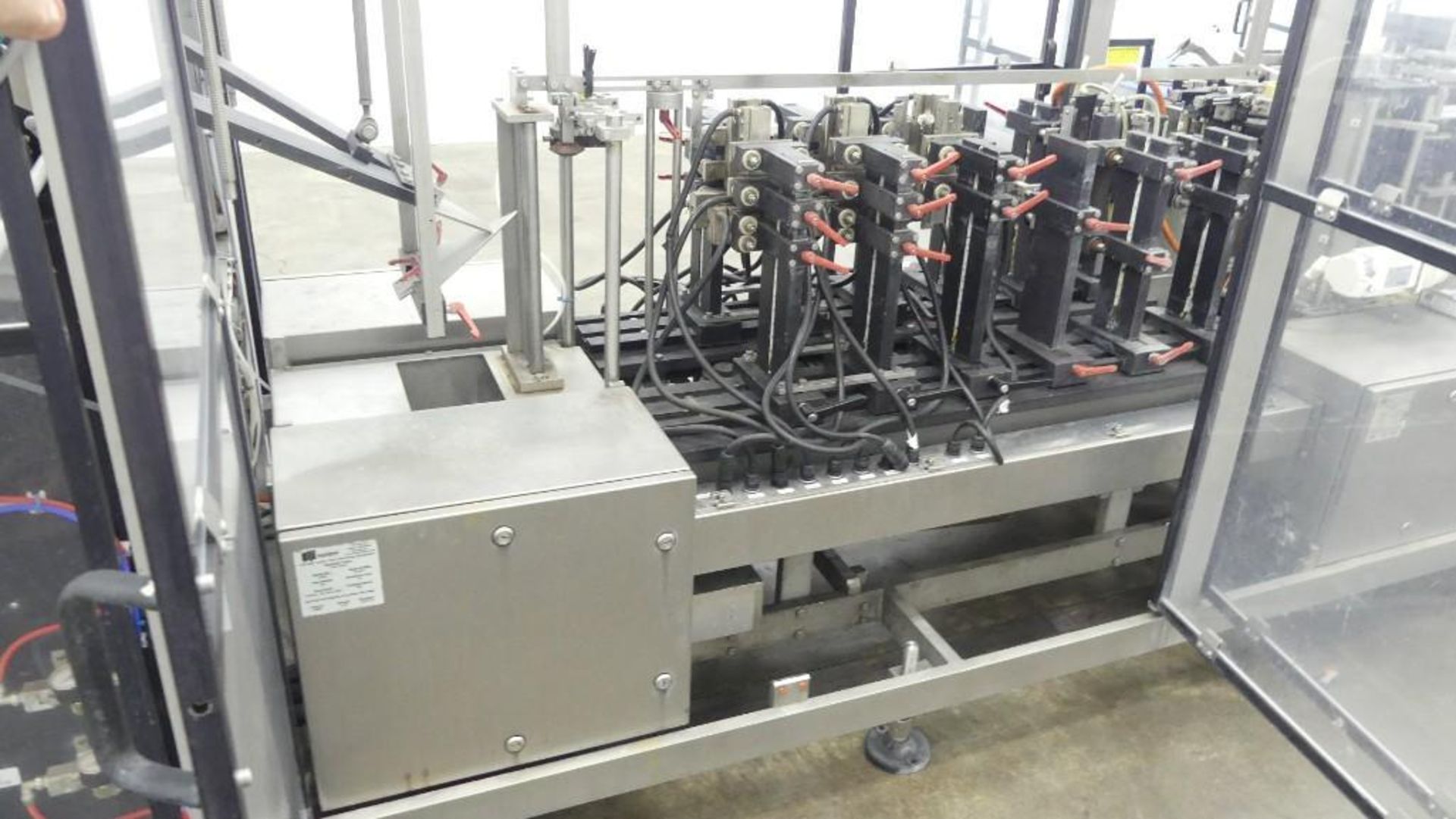 Massman HFFS-IM0800 Flexible Pouch Packaging System - Image 7 of 51