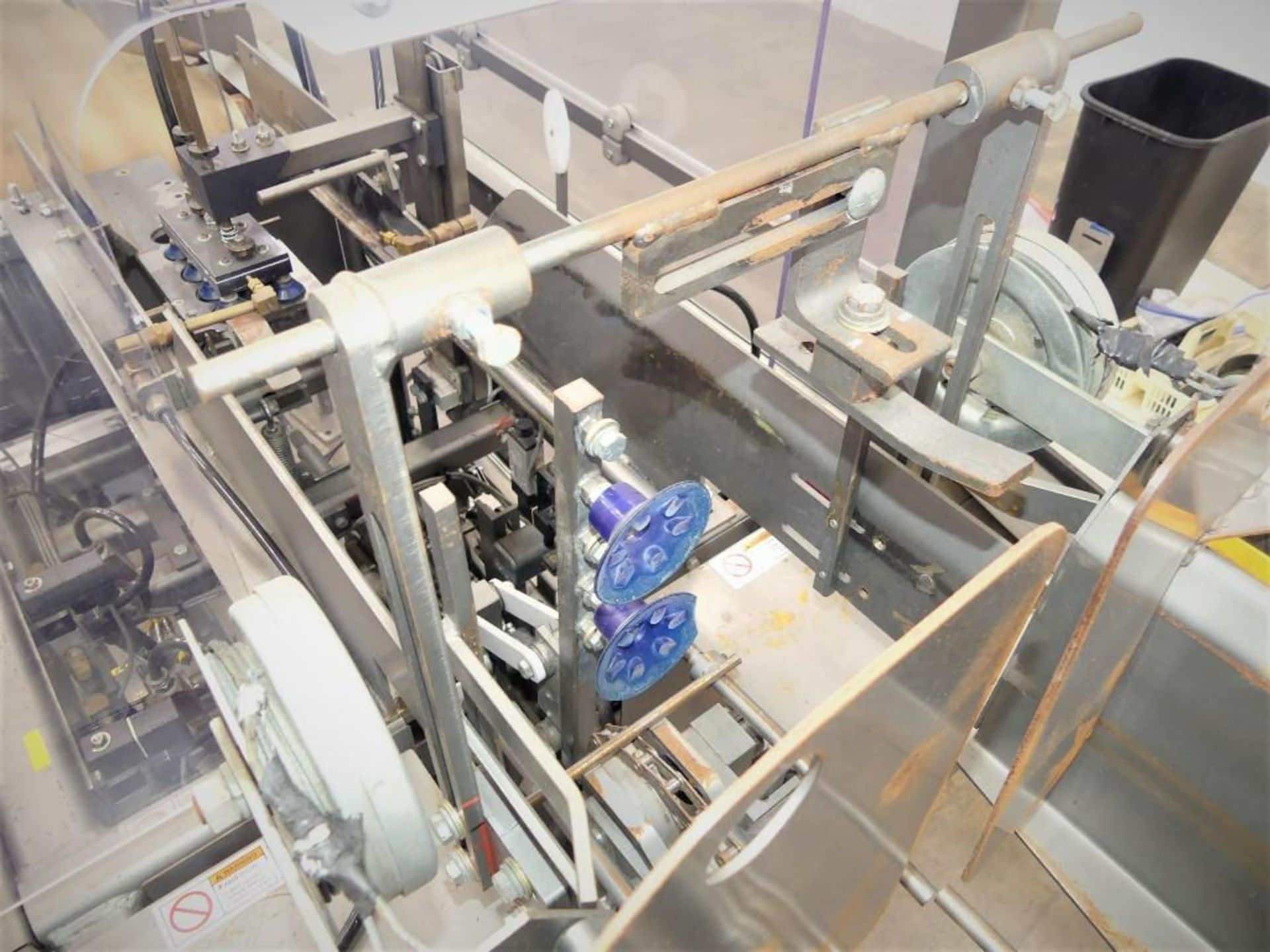 Pearson BE60 6-Pack Beverage Carrier Erector with Twin Lane Conveyor - Image 8 of 21